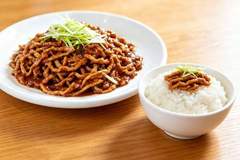 京酱肉丝地道做法：滑嫩入味不柴不腥，步骤简单厨房小白也能学会