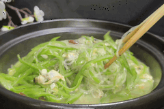 夏天最适合吃这菜！3种食材一锅鲜，全是食材本身的鲜香、就连汤也要泡饭吃，又能学会一道好菜