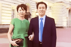 许家印夫妇假离婚转移427亿元资产 前妻在海外带4名未成年子女、孙子女生活