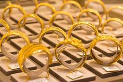 金饰克价半年跌超500元,大妈买“三金”能省2.5万!高盛主管:黄金牛市并未结束