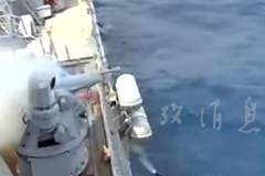 美海军战舰开火时突发事故：舰炮刚打一发就炸膛，炮管坠海