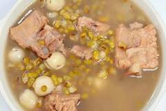 入伏后就喝这碗绿豆饮，祛湿清肝火，失眠退身体轻盈
