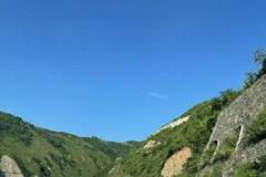 山里住了一周回来，我再也不想去避暑胜地了