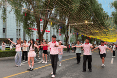 长白县“精彩夜吉林”2026消夏演出季夜市快闪活动落地 9场展演成夜经济特色名片
