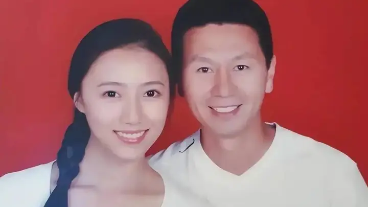 64岁吴若甫近况曝光!娶小23岁刘莎生下一女,如今婚姻幸福成宠妻狂魔