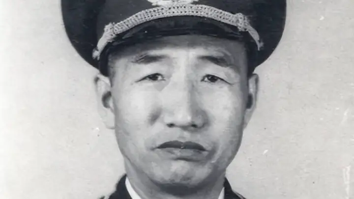 1950年甘肃土改,被判死刑的地主行刑前大喊:我救过徐向前的命