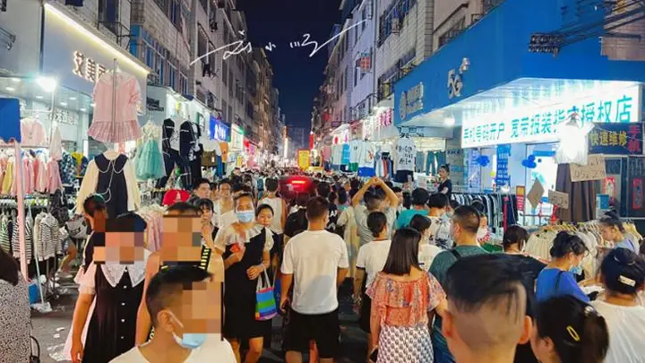 法国女生来中国旅游，回国哭5天，直言法国与中国差距一目了然