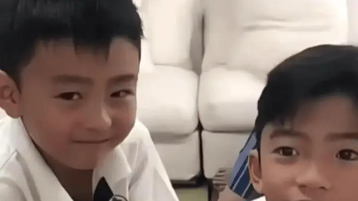 谢贤丧事后，张柏芝送儿子澳洲上学，19岁lucas临别拥抱妈妈孝顺