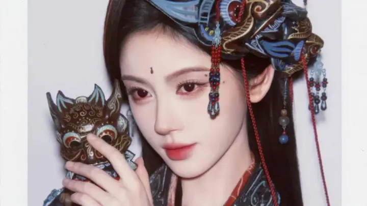 鞠婧祎战国风古装撕拉片写真曝光 冷艳英气古韵尽显成古风大片亮点