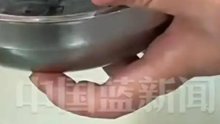 深色蛋糕冲上热搜，资深糕点师与专家拆解其中猫腻及潜在风险