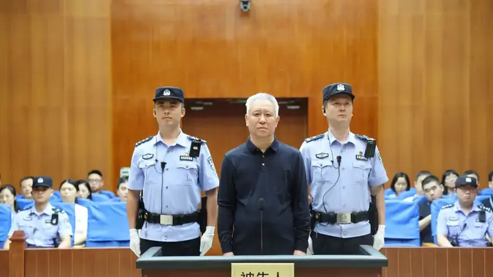 韩媒：许家印曾引领中国足球崛起 如今却落得悲惨下场