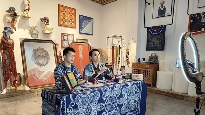 三个县乡90后,把中国非遗带向世界杯