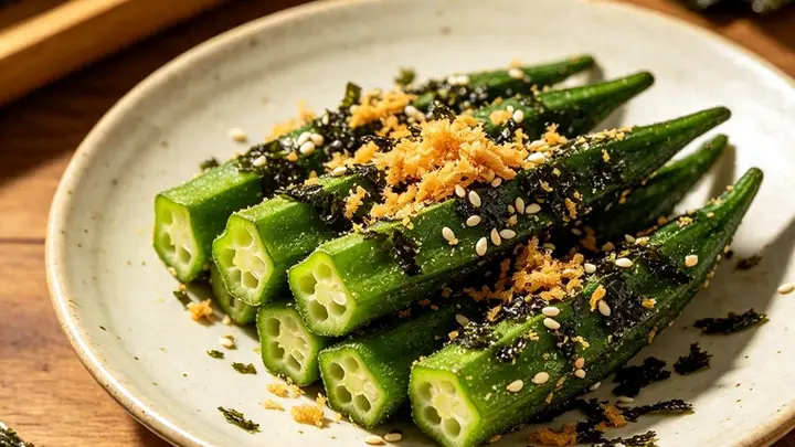 海苔彩蔬鸡肉松卷:天然补钙美味小点心
