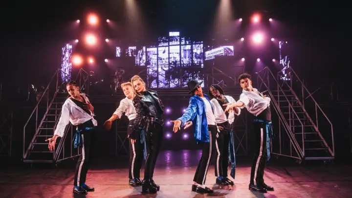 30首MJ传世金曲全收录！伦敦西区原班打造金曲串烧音乐剧重现巨星传奇
