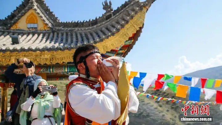 青海同仁热贡六月会盛大启幕 1400年非遗展演点亮民俗盛典