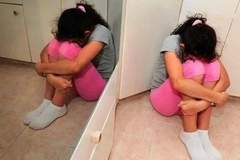 8岁女儿夹腿被母亲骂不要脸，娃为啥会夹腿，父母要先清楚