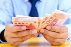 揭秘：为何有钱人五一不外出旅游？背后原因令人深思