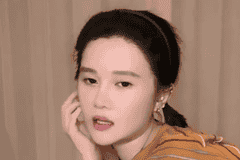 赵本山女儿自曝患三种精神疾病 换药后胃口变差已瘦十多斤