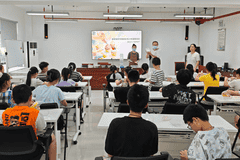 欣华居民区举办青少年蛋糕DIY活动,甜蜜手作点亮暑假