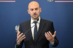 伊朗法国外交摩擦持续升级！法外长：将驱逐两名伊朗驻法外交官