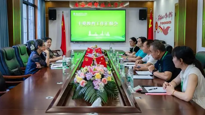 广西群贤技工学校德育经验获自治区技工教育研究室肯定 十爱教育育人模式值得推广