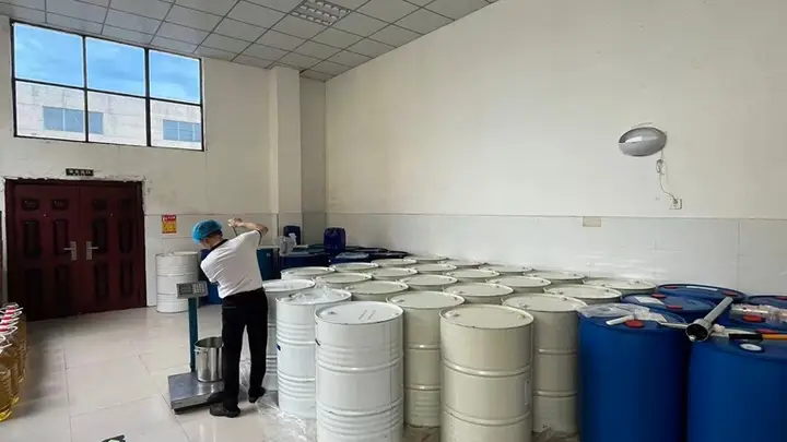 烘焙企业选天然色素与馅料香精供应商的核心看点:合规资质+研发实力+行业经验