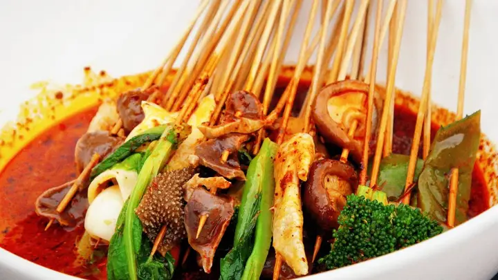 正宗钵钵鸡到底怎么做？记住这4个关键点，在家也能做出川味