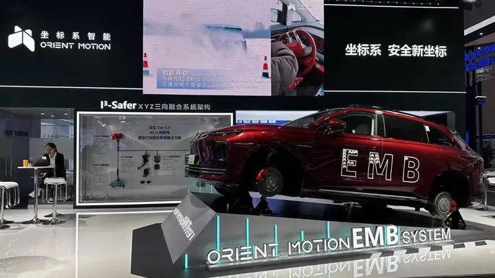 智能底盘的全球竞赛，中国方案正在改写旧格局