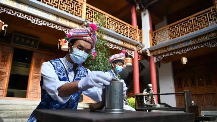 古特雷斯云南行亲制沱茶 一枚茶见证中联合国合作情谊