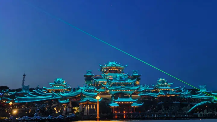 烟台崆峒胜境7月28日试运营 中国首个海上仙幻度假目的地点亮文旅新玩法