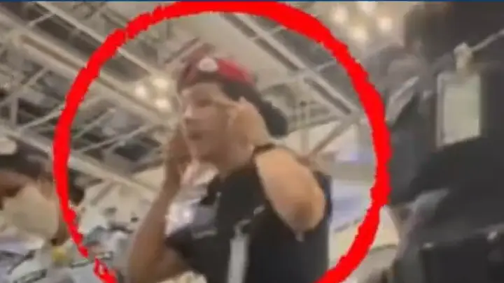 泰航TG674航班拒载20余名中国乘客 行李被强行卸下且未获解释 安保人员拉眼角歧视致事件登热搜