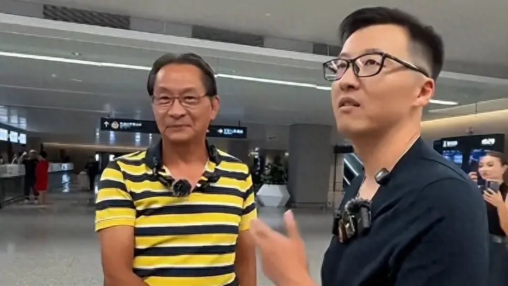 男子在云南帮台湾游客拍照，闲聊发现对方竟是失联多年的堂叔，后续来了：台湾堂叔来浙江寻根
