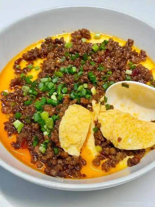 吕文扬的香煎芙蓉蛋：煎出来的粤式金黄香
