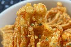 干炸金针菇这样做香迷糊啦！外酥里嫩，酥脆到停不下嘴！