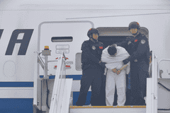 中美合作遣返绑架杀人犯罪嫌疑人刘某文