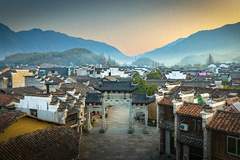 江山市秘境之旅:江郎山世界遗产与廿八都古镇的千年回响