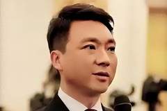 央视主持阵容大洗牌，康辉想退休，李梓萌主动换岗，撒贝宁最意外