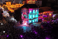 7月24日衔月阁焕新启幕 夜演点亮天水古城打造夜游文化新地标