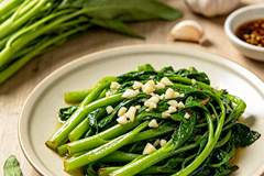入秋这菜正当季,碰着了使劲囤,几块钱能炒一大碗,清爽解腻开胃