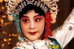 吃里扒外、永不回国？带30名演员留美不归，如今年过花甲归来