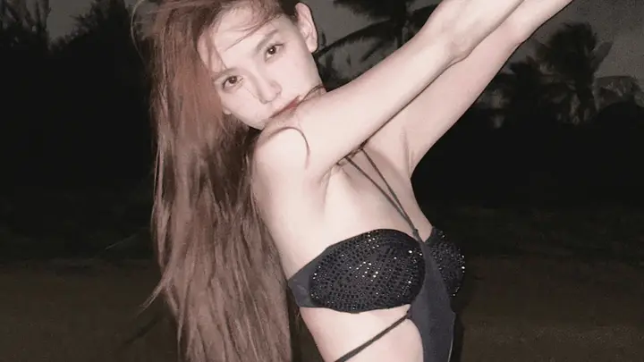 孙一宁泳装照刷屏!从硬刚王思聪到曝光医美黑幕,她太敢了