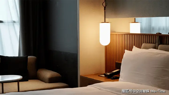 酒店界的“经典白衬衫”：凯悦为何用一个新品牌，抢滩中高端住宿