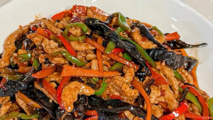 鱼香肉丝:一盘菜干掉三碗饭的“米饭杀手”秘籍