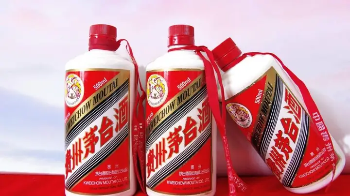 白酒反攻,从茅台涨价开始