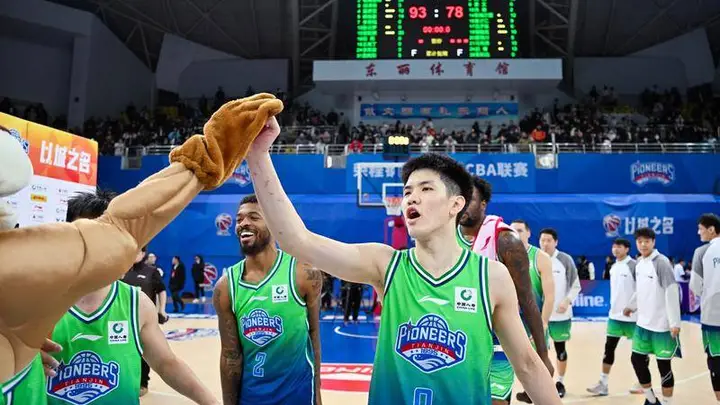 台新战神逾730万高薪邀林庭谦加盟 中国台北男篮新星暂别CBA开启新征程