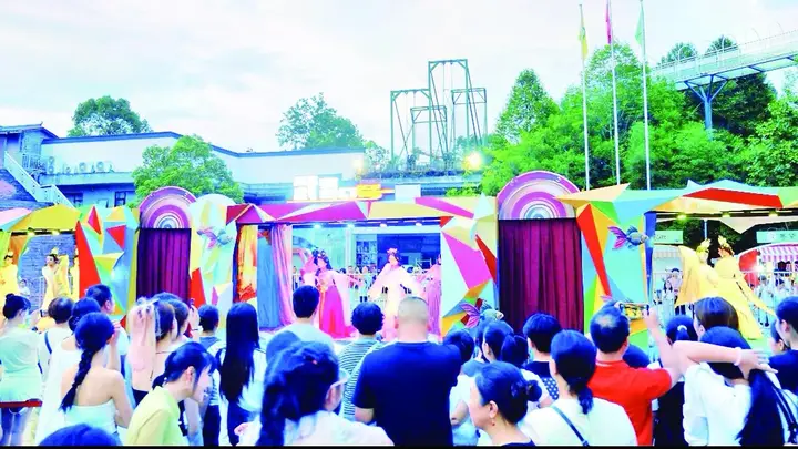 非遗盲盒预热秀:武夷山让游客“提前入戏”