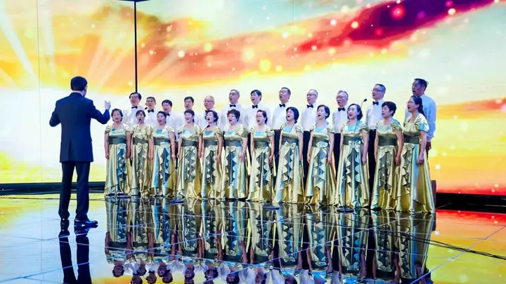 首届上海老年合唱展演启幕 全市老年合唱团队可报名角逐专场展演机会
