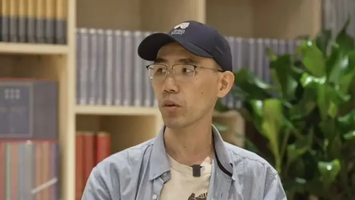 辞职隐居武当山的他,竟因道长一个动作化解混乱,还悟透食物本真的生存智慧