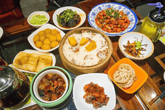 土菜馆成餐饮业流量新爆点 高性价比真土菜戳中都市人味蕾
