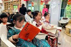 西藏日喀则市图书馆：夏日书香拂面来 避暑“充电”正当时